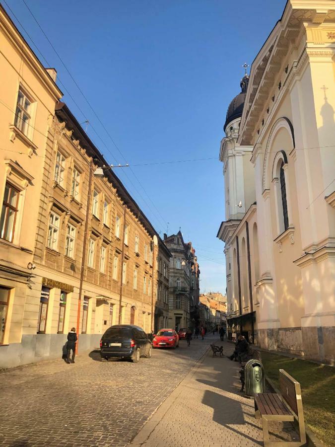 Modern Apartment In Lviv Historic Centre Eksteriør bilde